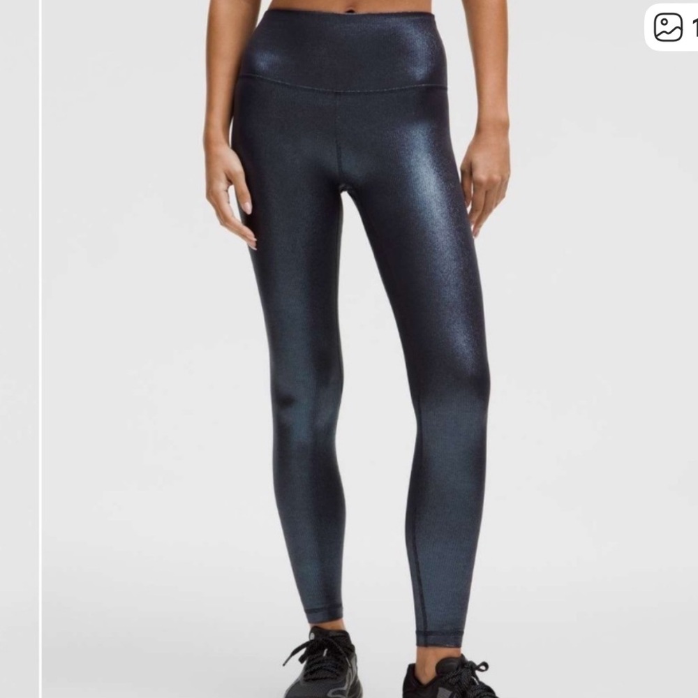 NWT Lululemon WunderTrain HR Tight - 28” Foil